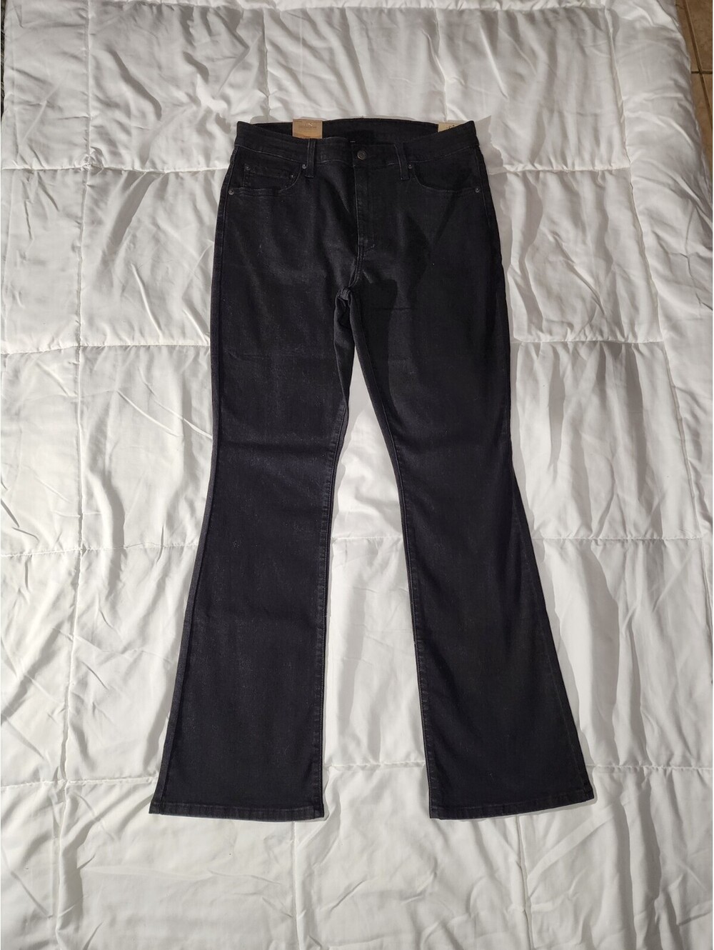 NWT Levi’s Women’s 725 High-Rise Bootcut Black Jeans Size 32x32 Fast Ship